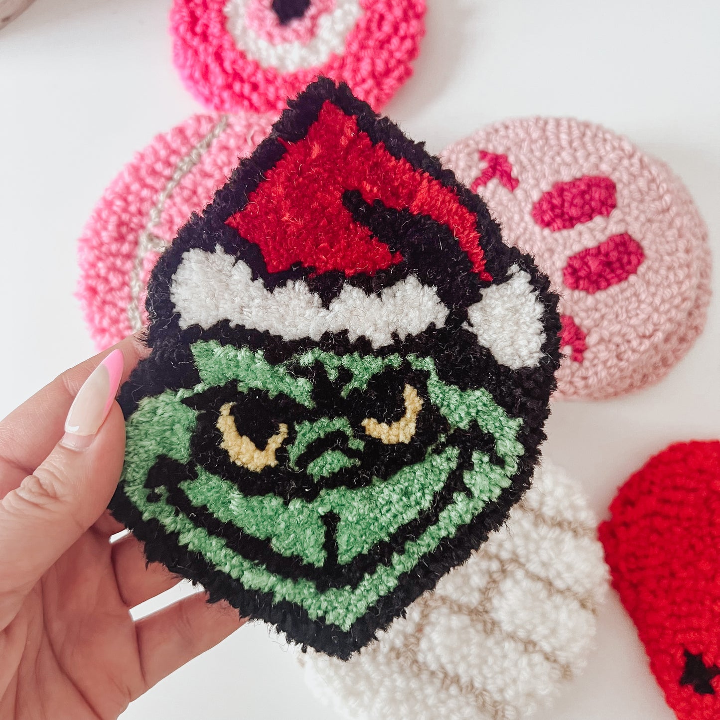 Grinch Mug Rug